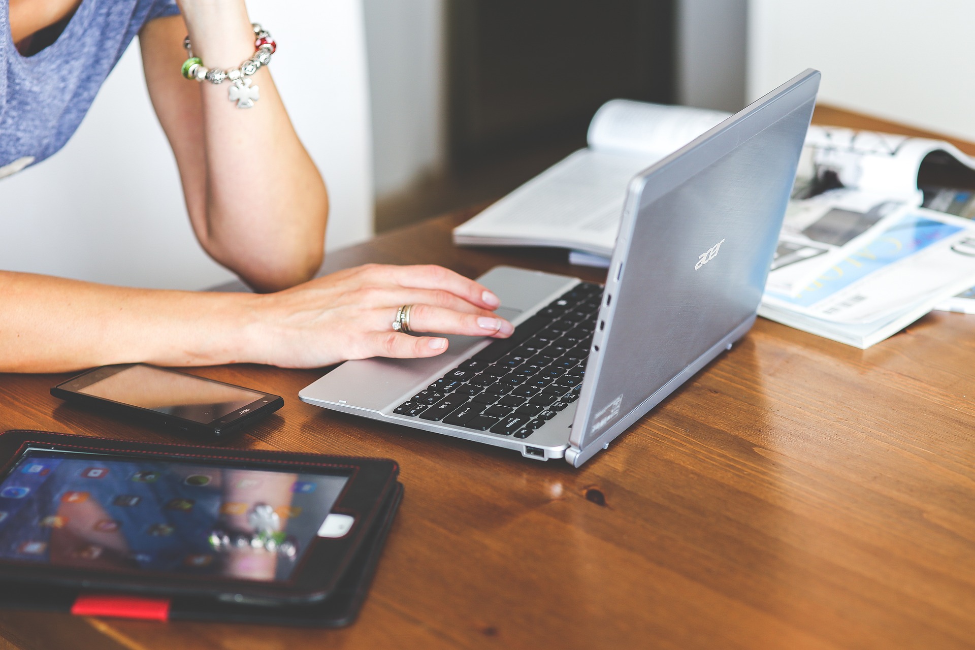 Laptop Worker